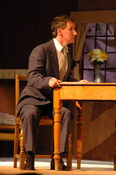 Colin Pile as Mr Twigg