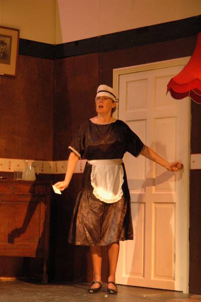 Carolyn Hewitt as Mary