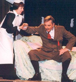 Jean Dishington as Nellie and Simon Jackson as Herr Winkelkopf